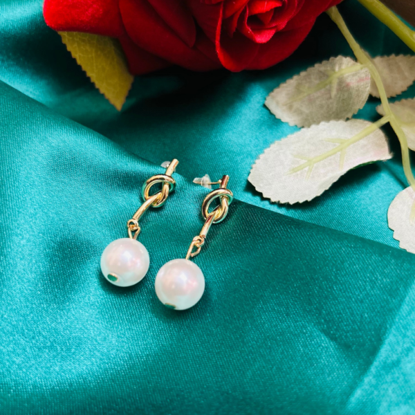 Pearl Knot Korean Earrings